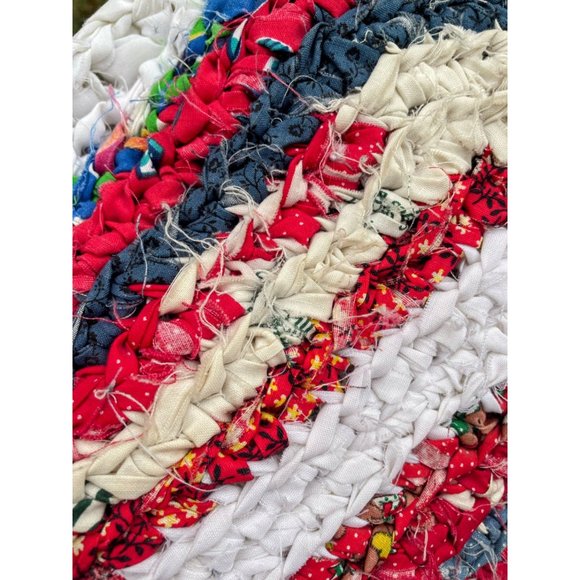 Vintage Heart Shaped Rag Rug Accent Pillow Farmhouse Primitive Red White - Picture 9 of 16